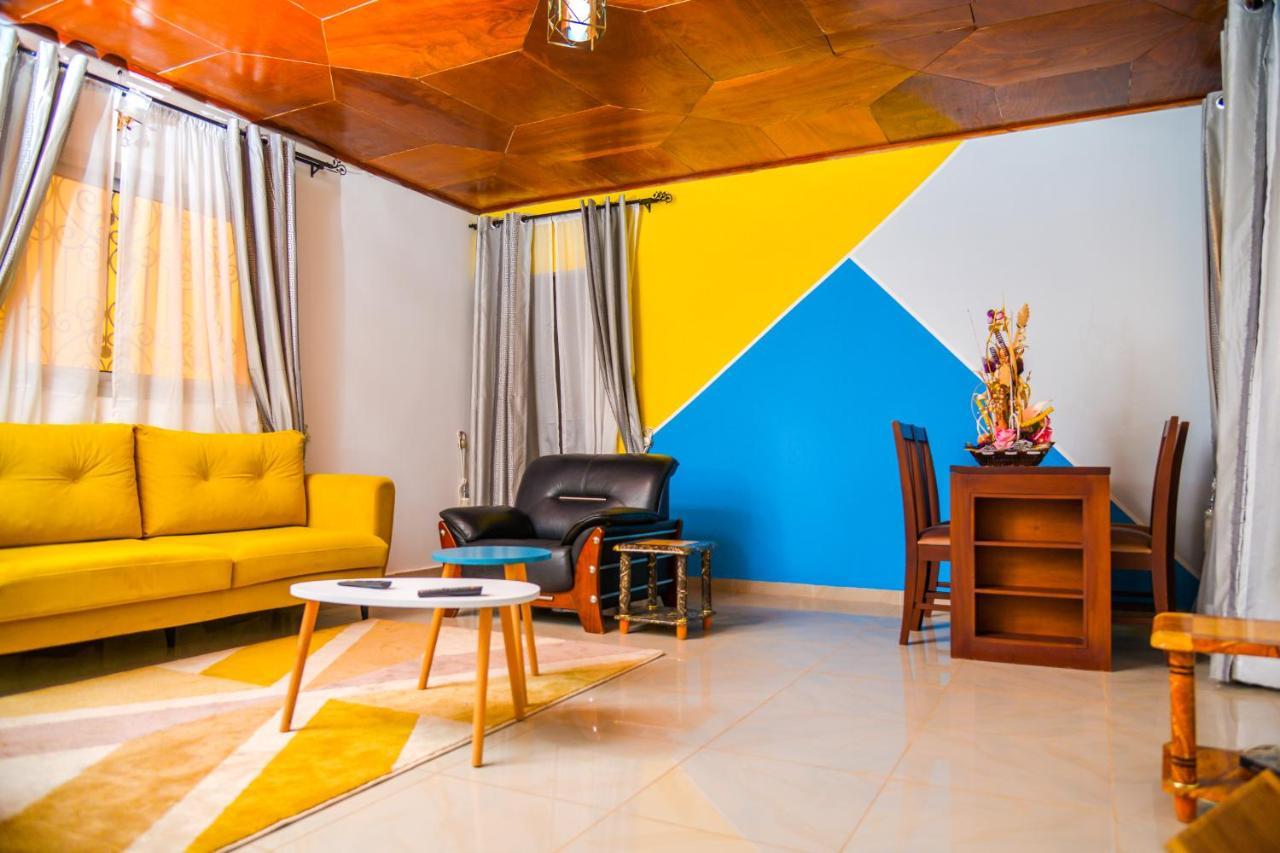 Appartement Meuble 2 Chambres Avec Salle De Bain - 1 Salon - 1E Cuisine - La Concorde - Quartier Nkomkana Yaoundé エクステリア 写真