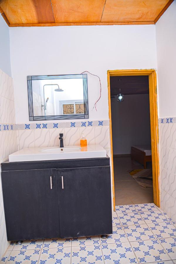 Appartement Meuble 2 Chambres Avec Salle De Bain - 1 Salon - 1E Cuisine - La Concorde - Quartier Nkomkana Yaoundé エクステリア 写真