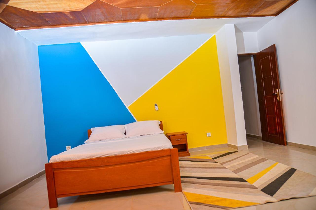 Appartement Meuble 2 Chambres Avec Salle De Bain - 1 Salon - 1E Cuisine - La Concorde - Quartier Nkomkana Yaoundé エクステリア 写真